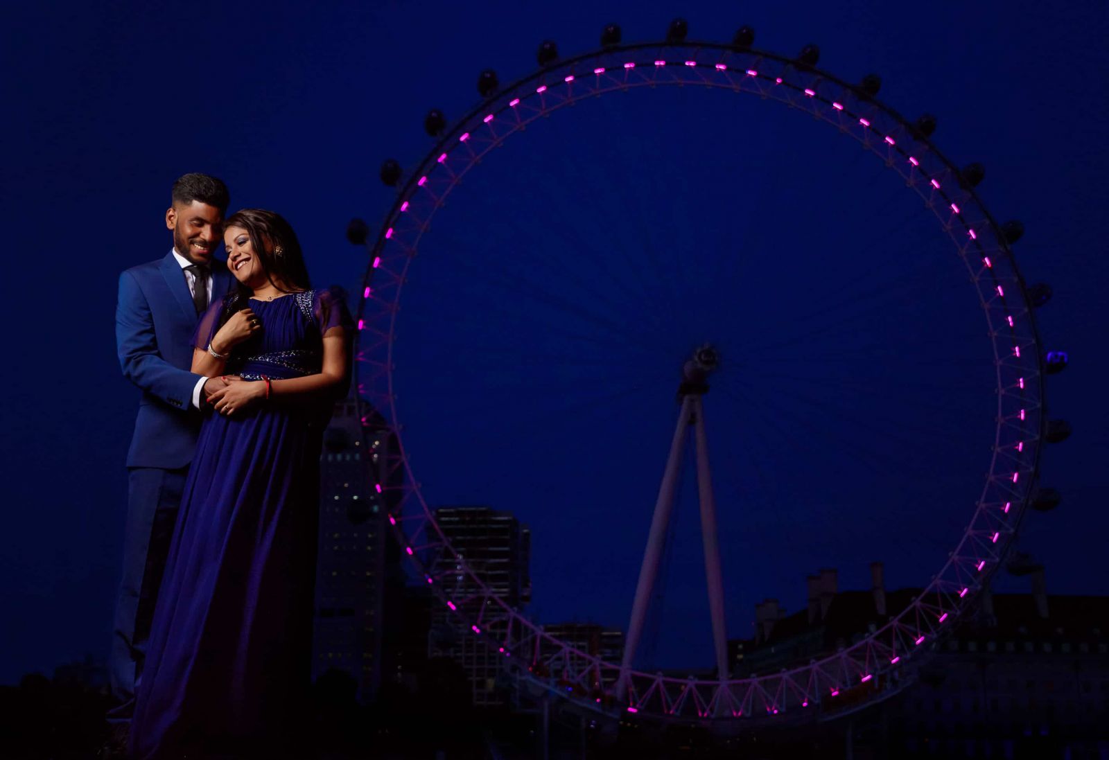 1300x892 pre wedding shoot london eye